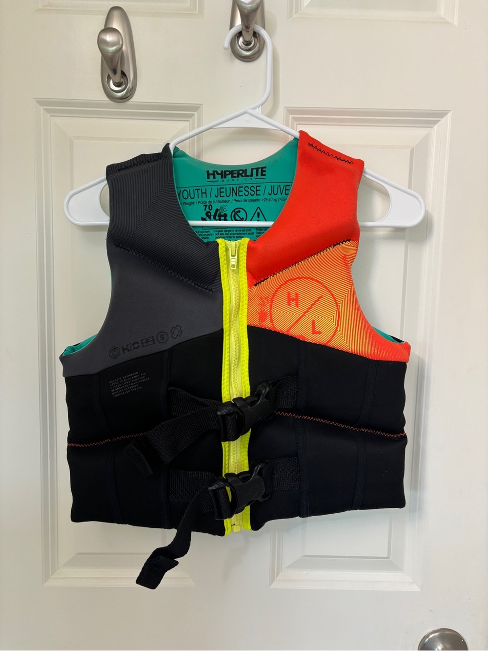 Youth Hyperlite life jacket- size 70- for 55-88 lbs
